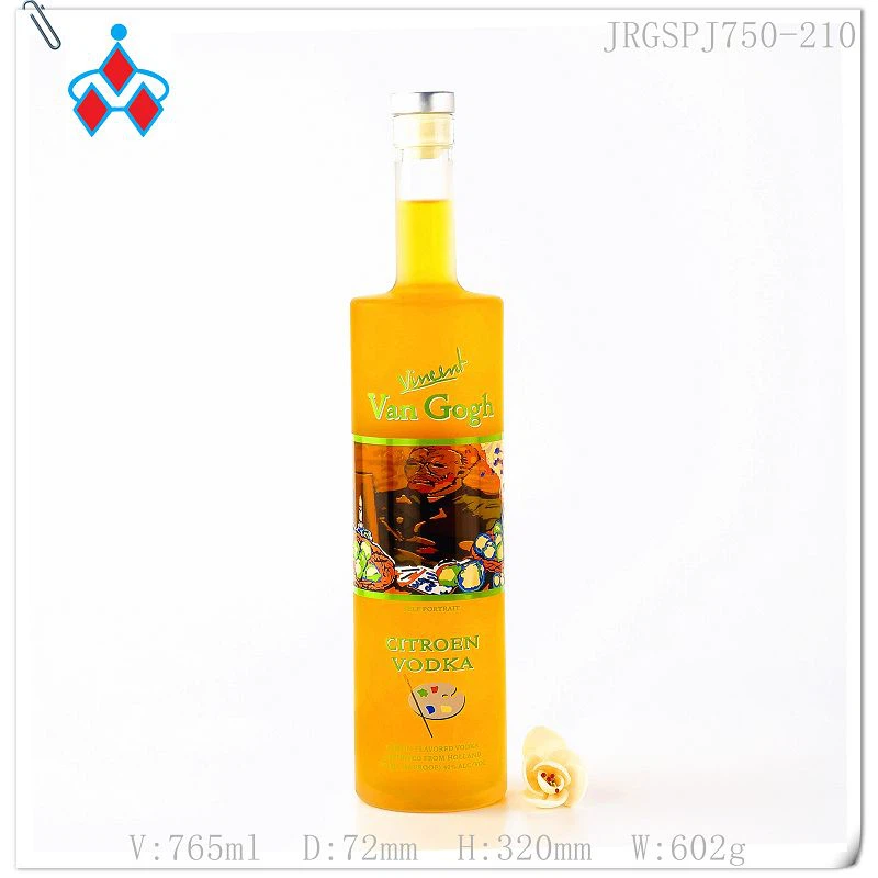 Мала стаклена боца водке